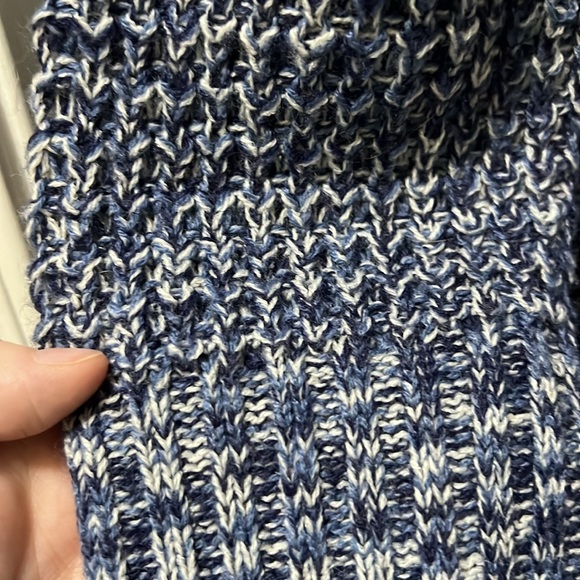 Blue and white sweater/cardigan - Picture 5 of 5